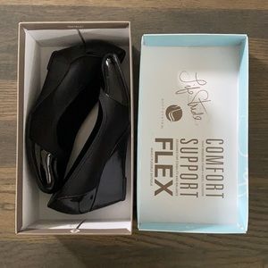 LifeStride Juliana Stretch Wedge Pumps - Black - Wedge Shoes SIZE: 8.5